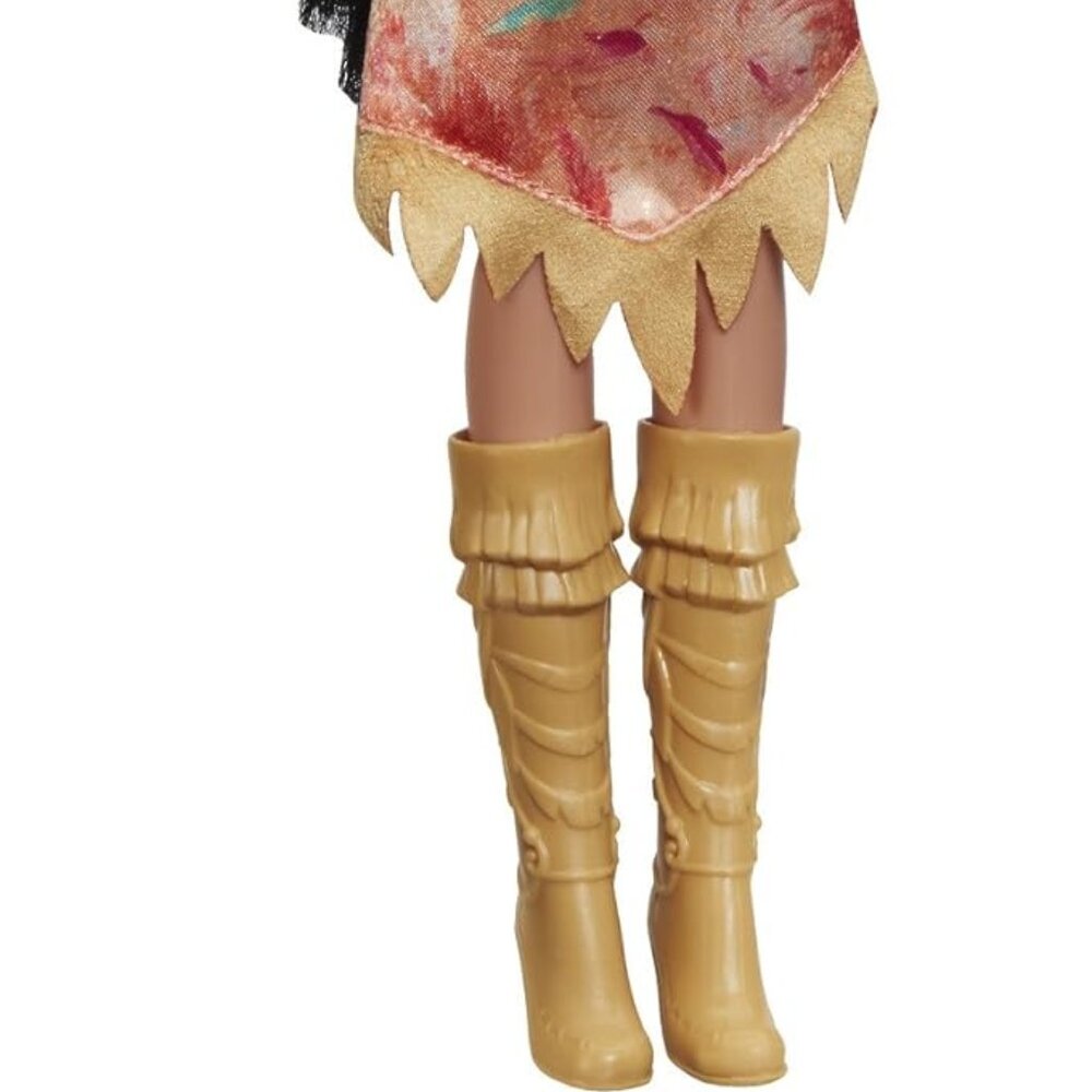 2015 Disney Princess Royal Shimmer Pocahontas Fashion Doll Boots